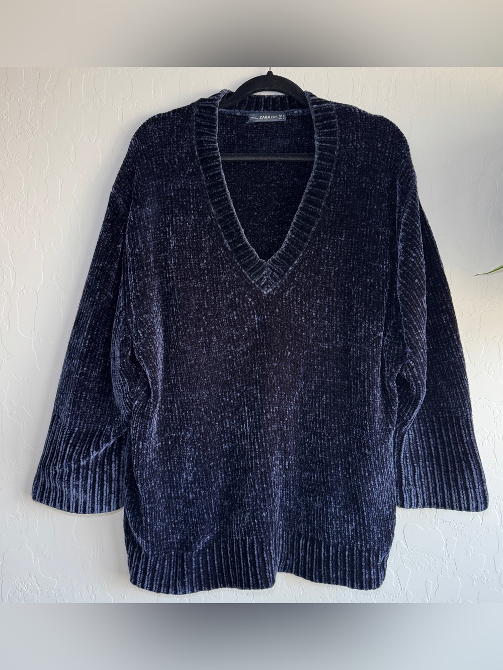 Zara Knit Womens M Navy Blue Chenille V-Neck Sweater Oversized
